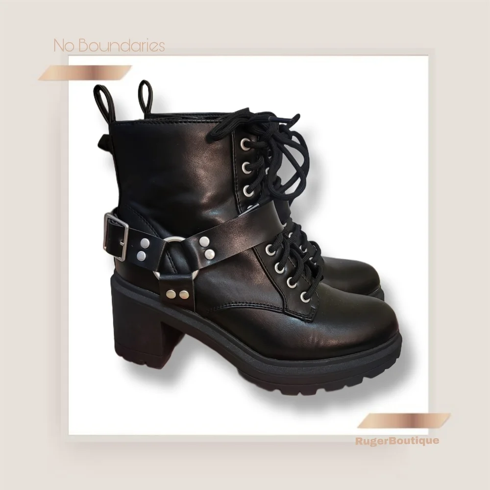 🌿No Boundaries Size 7 Wide Black Faux Leather Moto Boots Chunky Block Heels - Picture 3 of 15